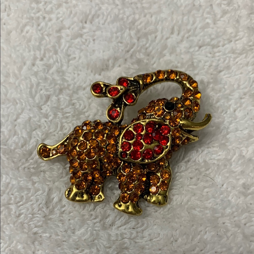 Gold and Red Elephant Brooch pin - Picture 4 of 5